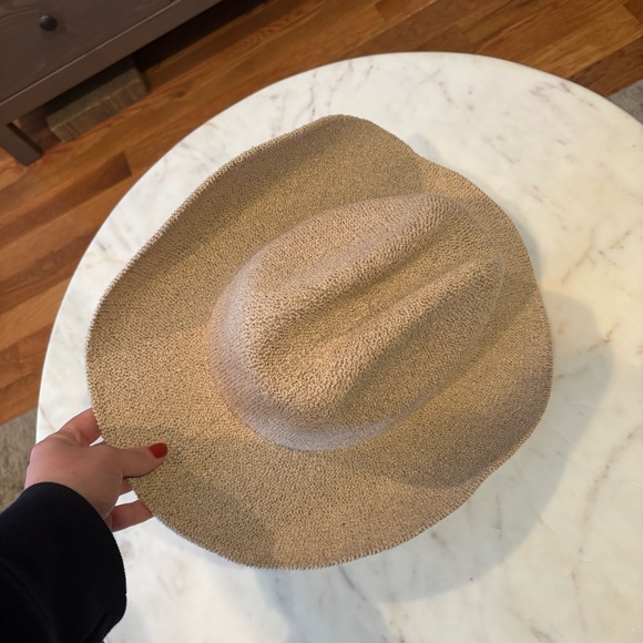 SOLD 
Anthropologie Tan Woven Cowboy Hat NWT One Size Western Coastal Cowgirl - Picture 4 of 4
